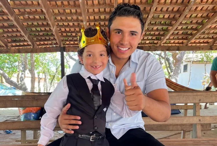 Pedro Cardoso participa do encerramento dos Festejos de Bom Jesus da Serra em Taquaruçu Grande