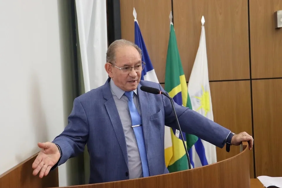 Recapeamento e restauração do asfalto na região norte é solicitada pelo vereador Juarez Rigol