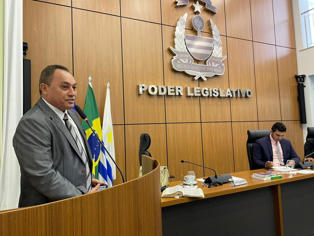 Vereador Marilon Barbosa solicita construção de praças na Quadra 407 Sul