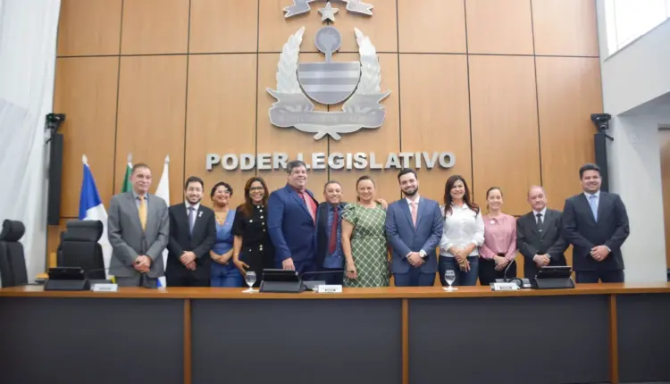 Vereador Léo da Saúde se despede da Câmara com discurso emocionante e legado de atuação intensa