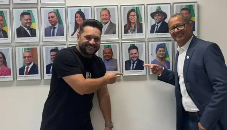 Vereador Rubens Uchôa retorna à Câmara Municipal após afastamento por motivos de saúde