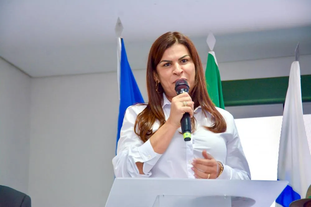 Compromisso com a inclusão, saúde e justiça social: conheça os principais projetos da vereadora Karina Café