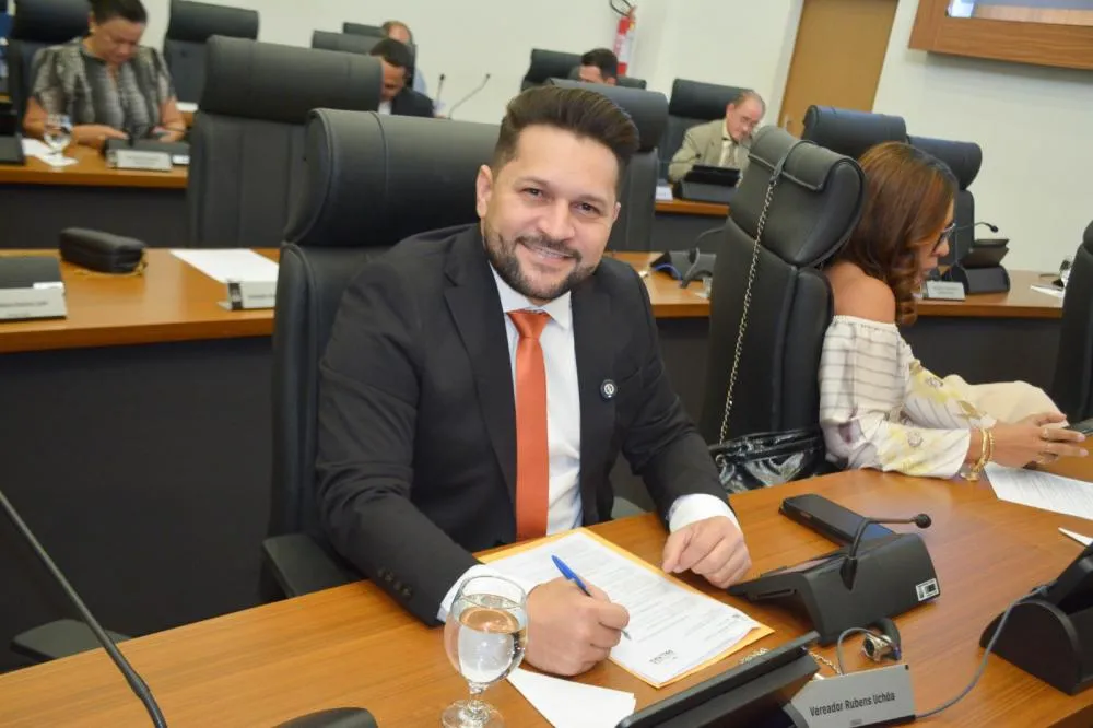 Rubens Uchôa apresenta projetos voltados à inclusão educacional em Palmas