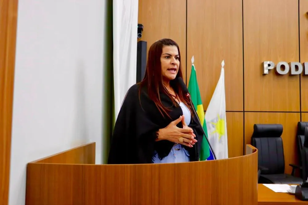 Projeto de Karina Café amplia proteção a crianças que perdem a mãe para a violência