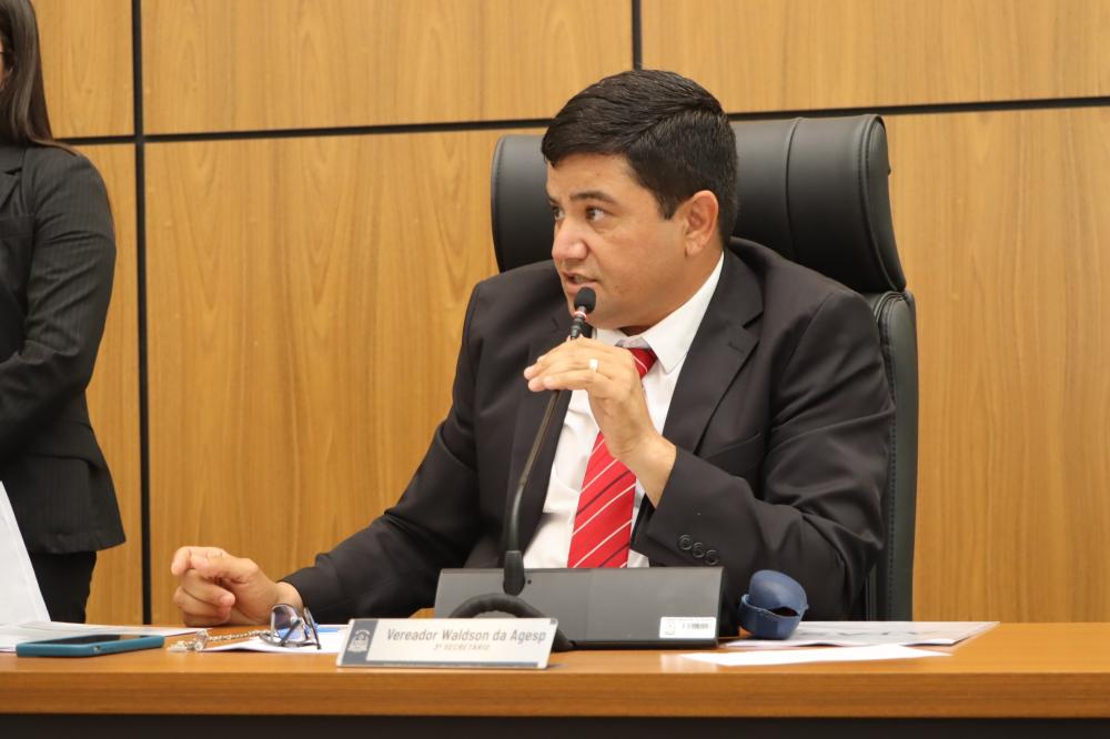 Vereador Rogério Freitas solicita revitalização da Praça no Jardim Aureny I