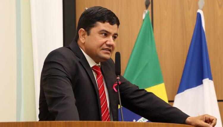 Rogério Freitas solicita ações de apoio à segurança do palmense