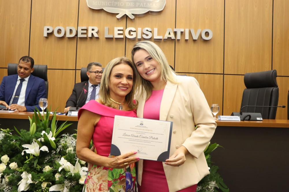 Laudecy Coimbra parabeniza médicos e lembra que Prefeitura precisa rever o piso da profissão 