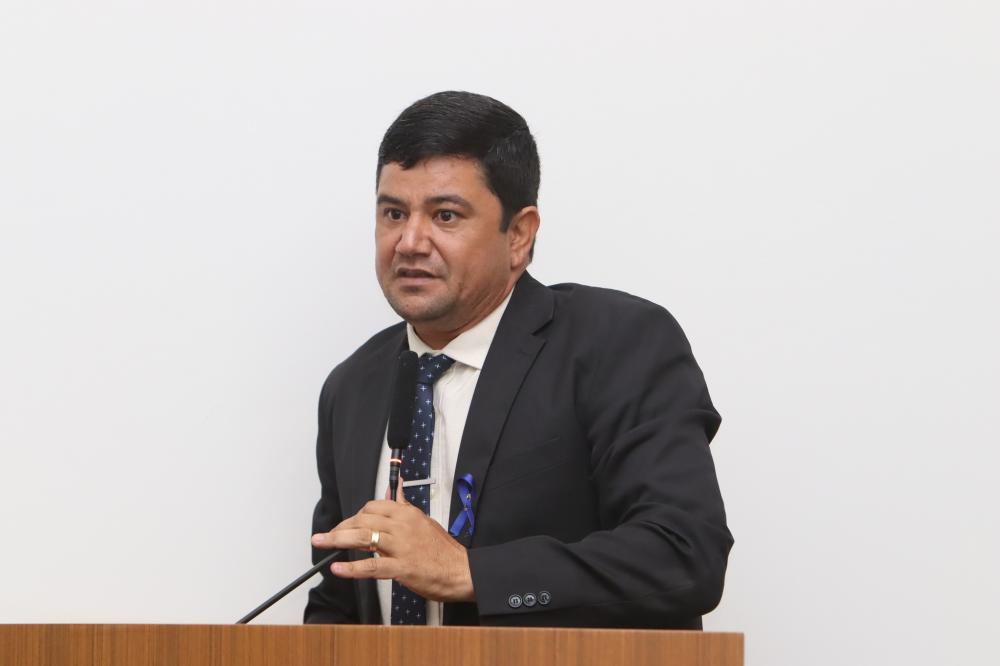 Rogério Freitas vota a favor de aumento de benefício ao servidor público municipal