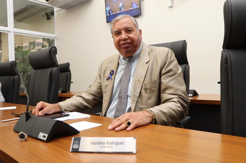 Pedido de revitalização da praça em frente ao CRAS no setor Morada do Sol II é feito pelo vereador Jucelino Rodrigues