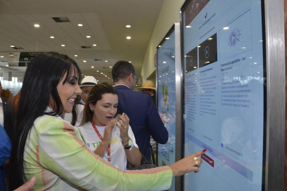 Deputada Professora Janad Valcari participa da 26ª Conferência da Unale, no Ceará