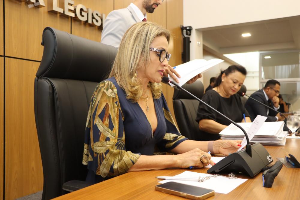 Laudecy Coimbra vota a favor de PLs favoráveis aos servidores públicos municipais
