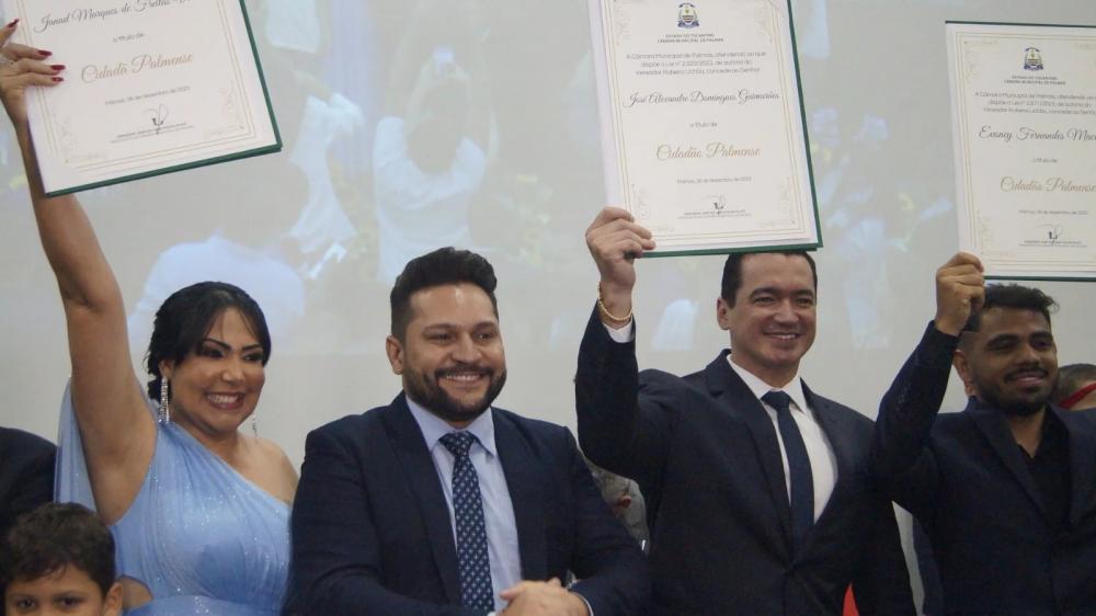 Vereador Rubens Uchôa Entrega Título De Cidadão Palmense Em Sessão Solene