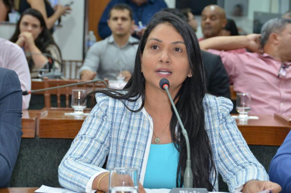 Por meio de emenda parlamentar de Vanda Monteiro reeducandas recebem kits de higiene