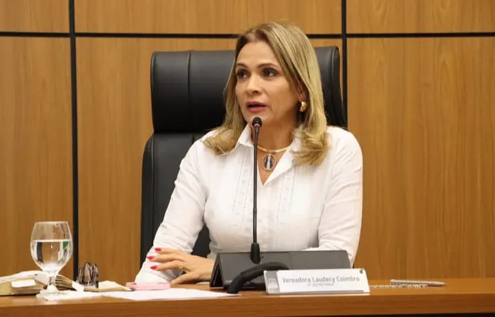 Laudecy Coimbra solicita ferramenta para melhorar trânsito próximo ao IFTO