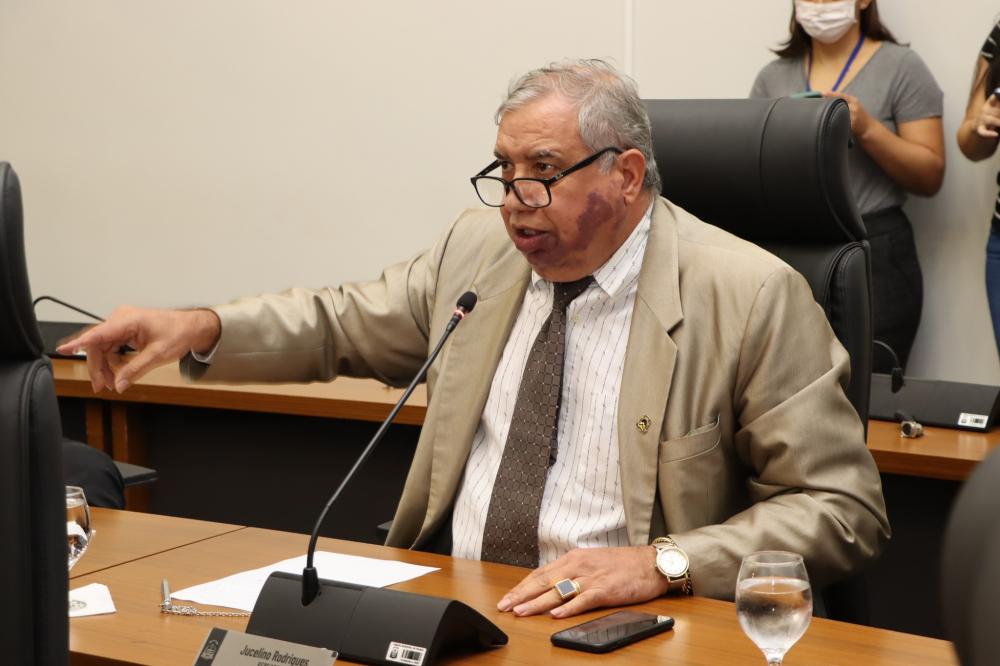 Vereador Jucelino solicita a conclusão da rede de iluminação pública da Avenida Parque no trecho da Ulbra até o Residencial Mirante do Lago