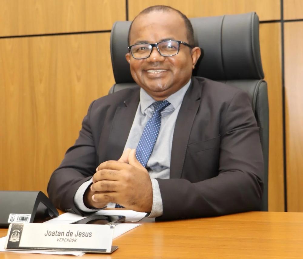 Vereador Joatan de Jesus solicita reforma e revitalização da praça na quadra 506 norte