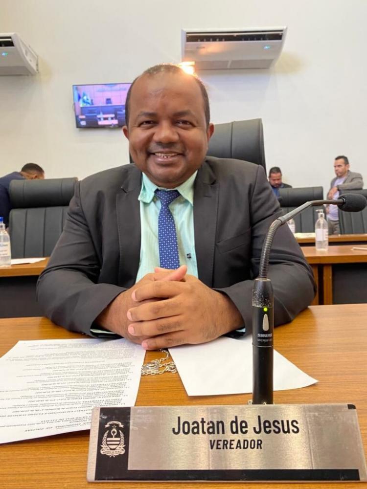 Vereador Joatan de Jesus propõe reforma da quadra poliesportiva do Jardim Aureny III