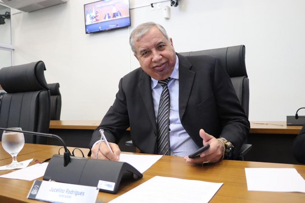 Vereador Jucelino solicita o patrolamento e o encascalhamento das ruas e estradas vicinais do Taquaruçu Grande