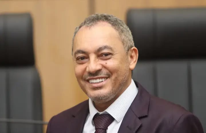 Solicitação de obras para a região central é feita pelo vereador Marilon Barbosa