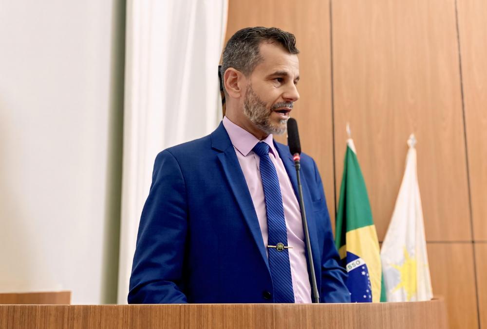 Câmara aprova requerimentos de Mauro Lacerda que solicitam diversos benefícios para a quadra 1503 Sul, Jardim Santa Barbara e Jardim Laila. 