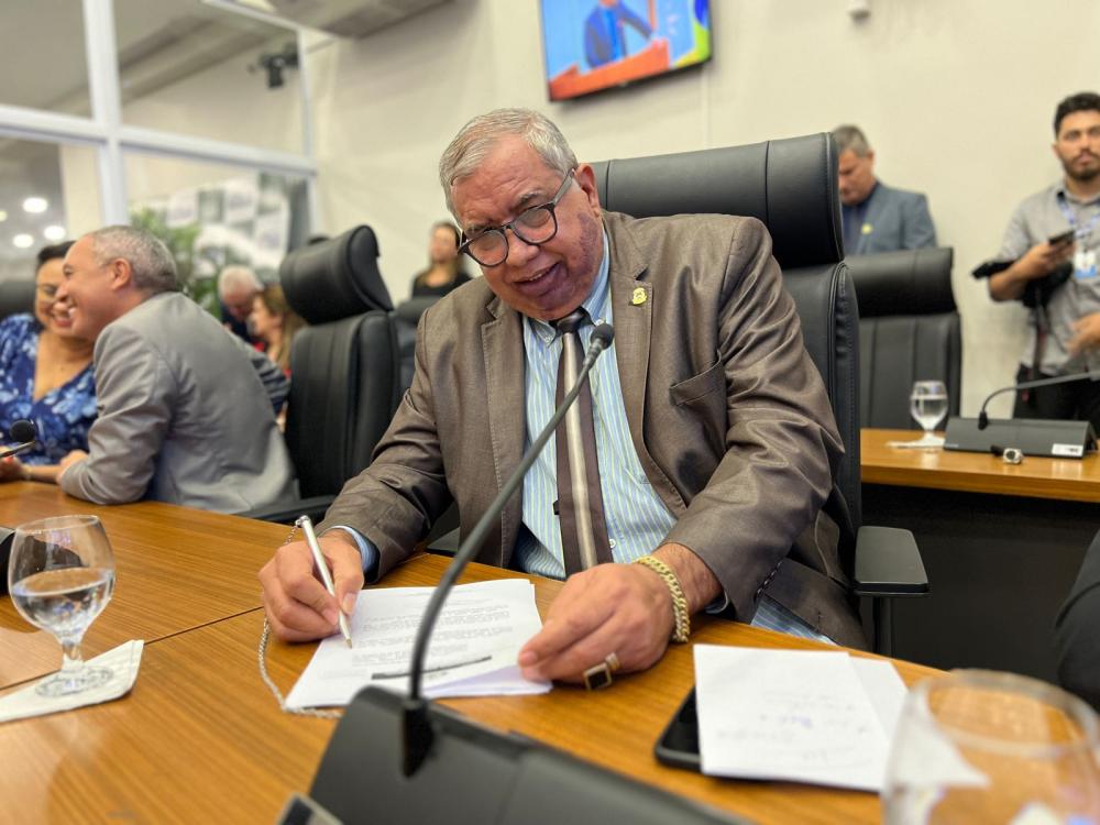 Vereador Jucelino solicita a instalação de câmeras de monitoramento no cruzamento da avenida NS - 04 com a avenida LO – 29