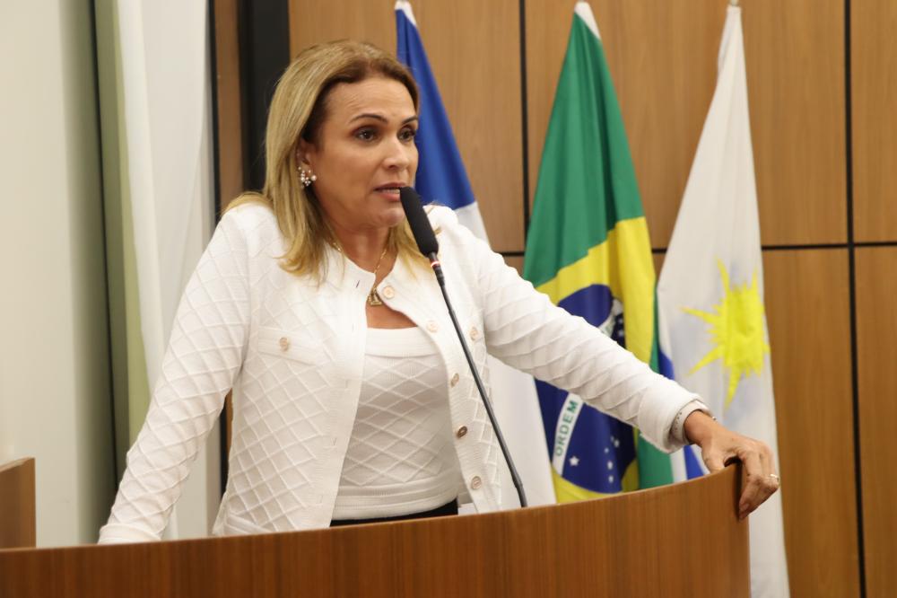 Laudecy Coimbra questiona postura de Cínthia com servidores da Saúde