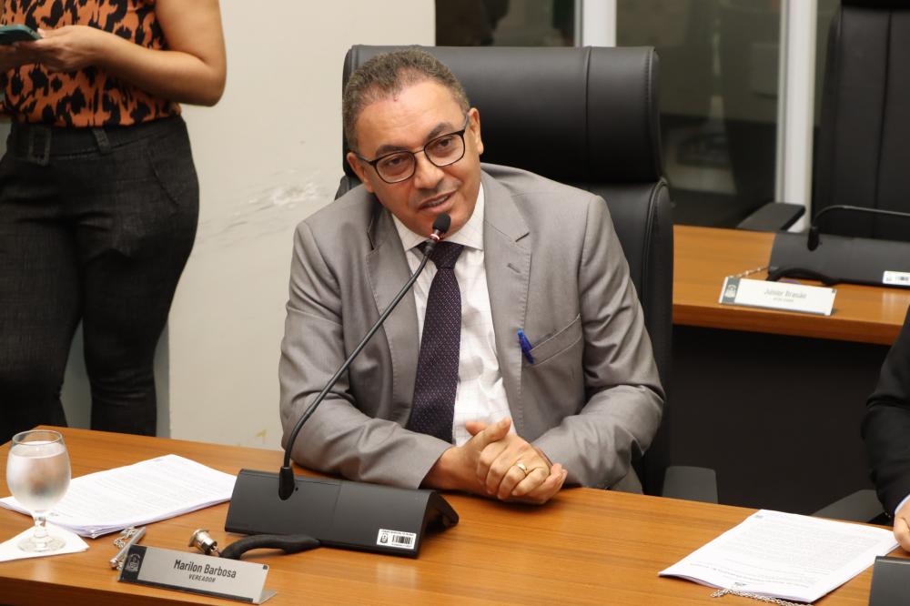 Ruas do setor Morada do Sol recebem pedidos de pavimentação asfáltica do vereador Marilon Barbosa