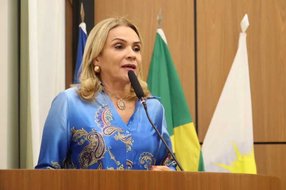 Laudecy Coimbra solicita via requerimento, instalação de abrigo no ponto de ônibus do Setor Havalon