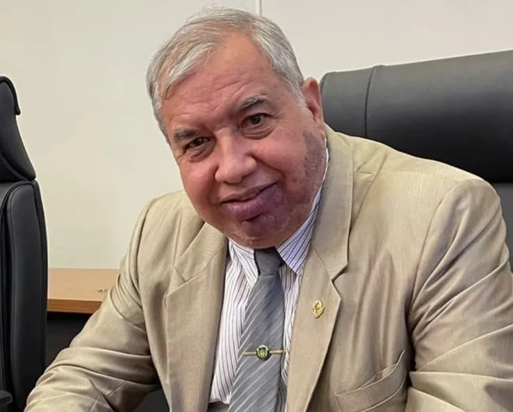 Vereador Jucelino Rodrigues solicitando a construção de Escola de Tempo Integral no setor Recanto das Araras