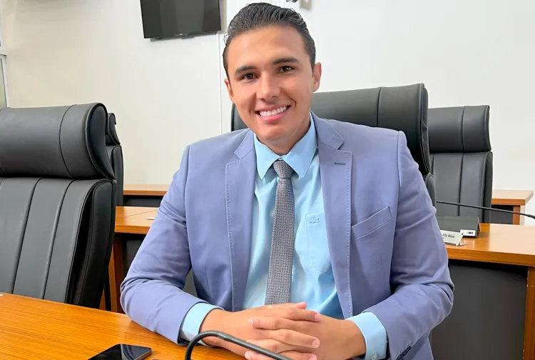 Projetos de Lei com foco na população jovem são apresentados em plenário pelo vereador Pedro Cardoso