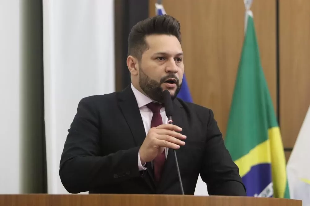 Vereador Rubens Uchoa comemora sanção de lei que torna a Associação Nova Aliança de utilidade pública