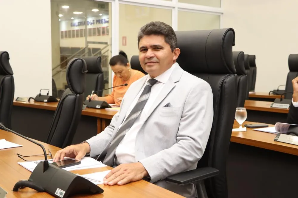 Vereador Major Negreiros questiona edital de eleição de diretores nas escolas de Palmas