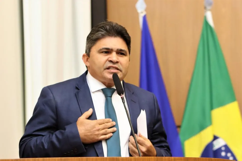 Vereador propõe projeto para educar jovens sobre os riscos do mundo digital em Palmas