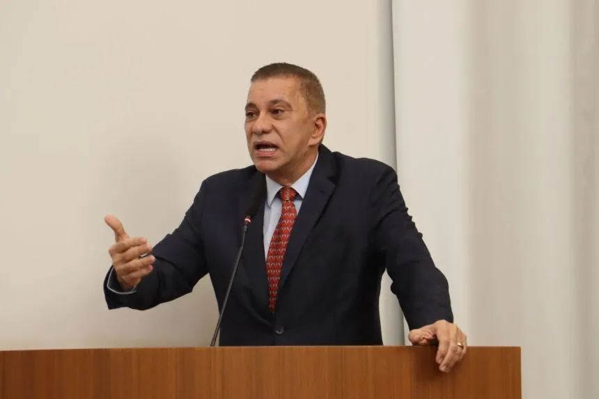 Vereador Amastha solicita o funcionamento do ProUni Municipal para atender milhares de estudantes carentes